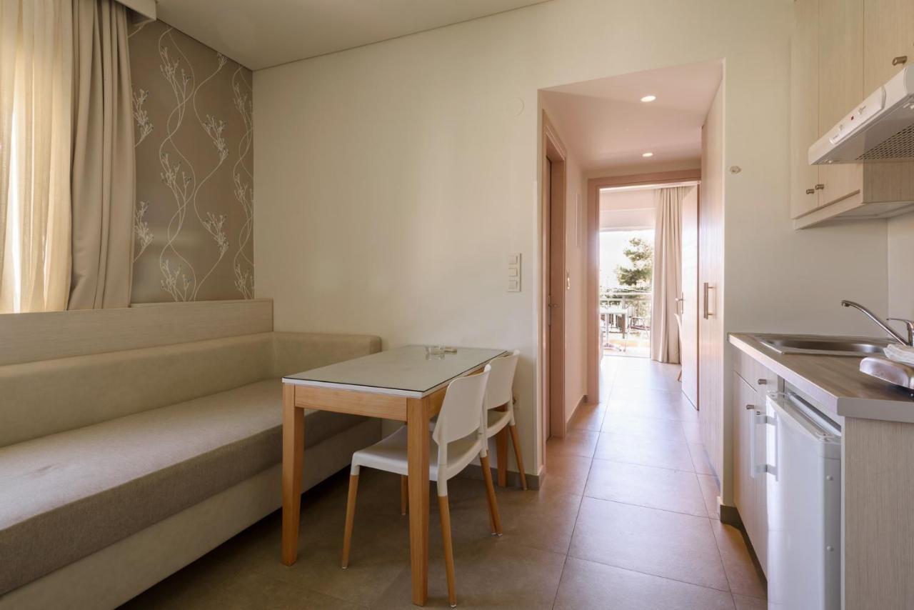 Poseidon Studios & Apartments ปาไลโอโกรา ภายนอก รูปภาพ