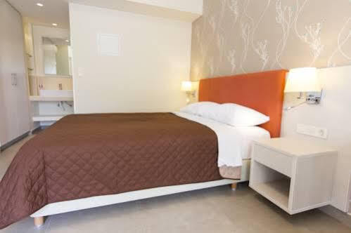 Poseidon Studios & Apartments ปาไลโอโกรา ภายนอก รูปภาพ